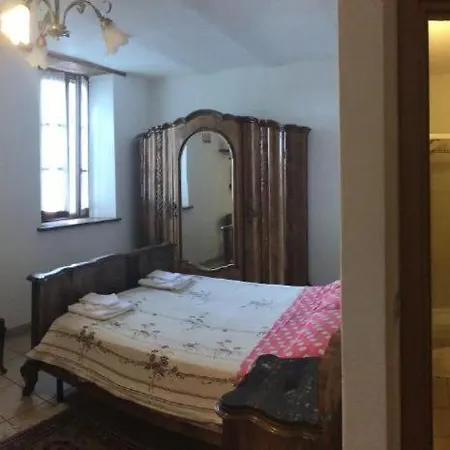Ca Dell'aglio Farm stay *
