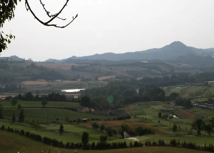 Ca Dell'aglio Momperone